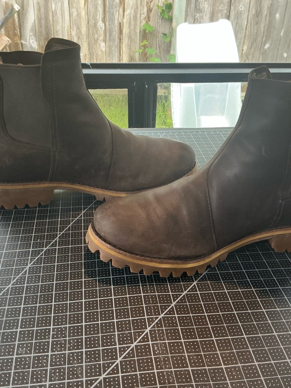 Chaco Women's Field Chelsea Boot Size 8